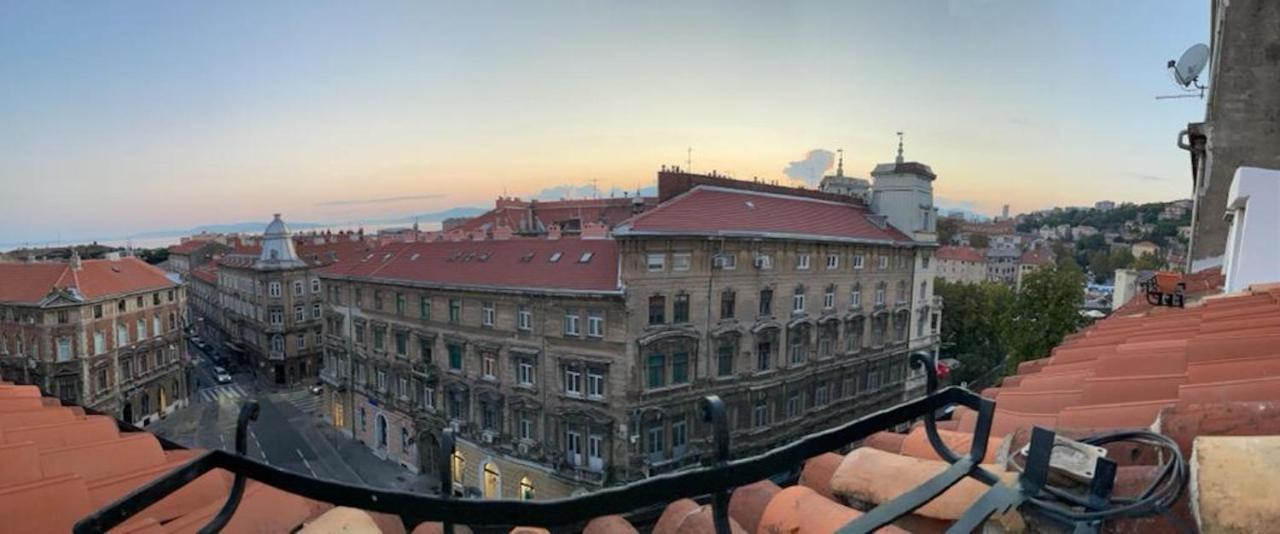 Condo In Town Centre Rijeka Ngoại thất bức ảnh