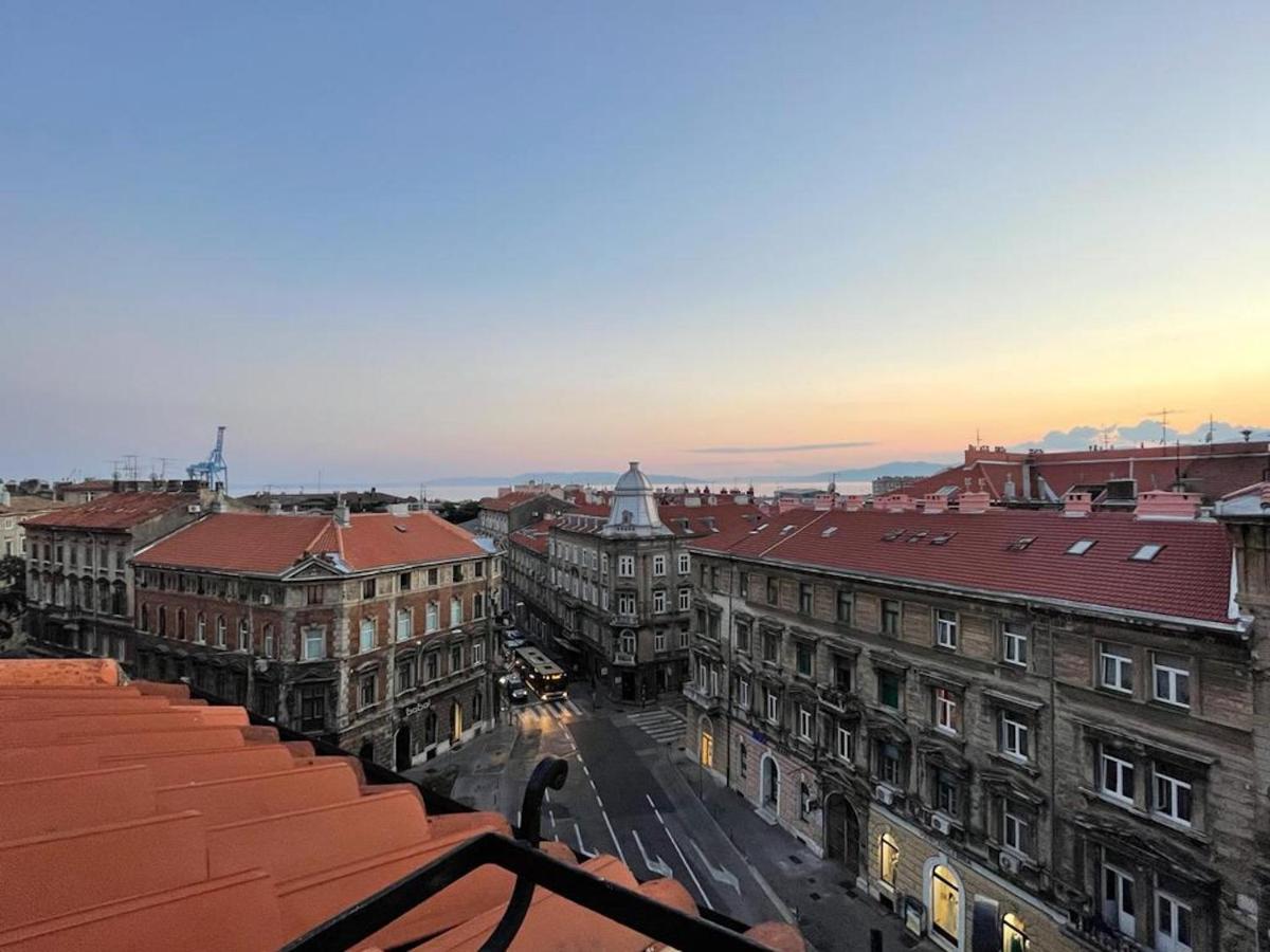 Condo In Town Centre Rijeka Ngoại thất bức ảnh