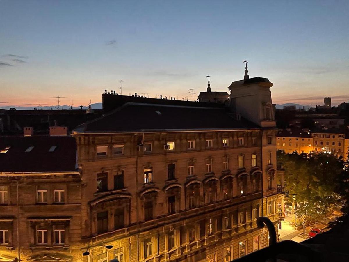 Condo In Town Centre Rijeka Ngoại thất bức ảnh