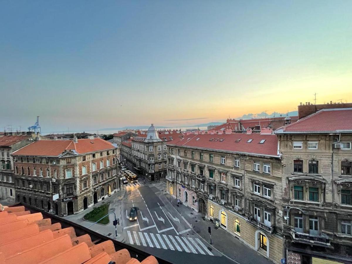 Condo In Town Centre Rijeka Ngoại thất bức ảnh